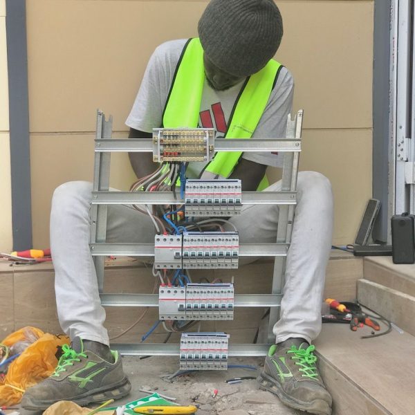 915c1fec-71e0-4e3e-b0b3-c142d1a13e3a